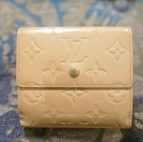 Sale 🎉 Louis Vuitton Vernis Monogram Elise Wallet Tan Rare Vintage Compact - Picture 2 of 13